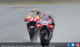 Dovizioso Kalahkan Marquez di Balapan Basah MotoGP Jepang - JPNN.com
