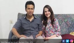 Kesedihan Arumi Bachsin Ditinggalkan Ayah Tercinta - JPNN.com
