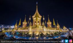Besok, Jasad Raja Bhumibol Dikremasi di Istana Cantik Ini - JPNN.com