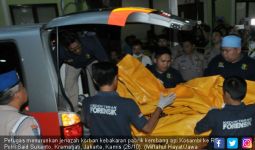 Jenazah Korban Ledakan Gudang Petasan Tiba di RS Polri - JPNN.com