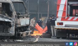 Beberapa Buruh Pabrik Petasan Lari, Api Masih Membakar Tubuh - JPNN.com