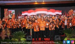 Jokowi dan Oso Hadiri HUT Pemuda Pancasila, Inilah Pesannya - JPNN.com