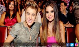 So Sweet, Ini Ucapan Selamat Ultah Selena untuk Justin - JPNN.com