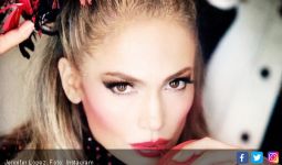 Jennifer Lopez Pamer Berlian Mewah - JPNN.com