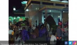 Ambon Gempa Lima Kali, Pasien Dilarikan ke Masjid - JPNN.com