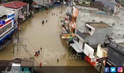 Lokasi KTT APEC Diterjang Banjir, Vietnam Kerahkan Tank - JPNN.com