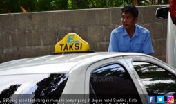 Derita Sopir Taksi Konvensional Ini Bikin Sedih Banget - JPNN.com