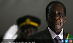 Mugabe Akhirnya KO, Pilih Mundur sebelum Dimakzulkan - JPNN.com