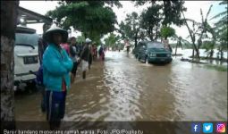 Satu Ton Beras Untuk Korban Banjir Lombok Timur - JPNN.com