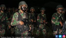 Detik-detik Menegangkan Pasukan TNI Menyerbu KKB - JPNN.com