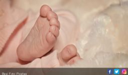 Bayi Baru Dua Hari Dilahirkan Dibuang ke Sungai - JPNN.com