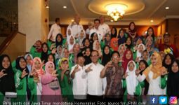 120 Santri Jawa Timur Datangi Kantor Kemenaker - JPNN.com