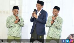 Jokowi: Sudah Dapat Sepeda Masih Minta Foto - JPNN.com