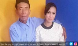 Pria Berumur Nikahi Perawan, Cinta Bersemi di Perahu - JPNN.com