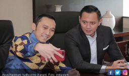 Pak SBY dan Mas AHY Tour de Jatim Menangkan Khofifah-Emil - JPNN.com