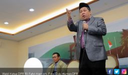 Fahri Hamzah tak Gentar Dilaporkan Balik Presiden PKS - JPNN.com