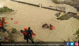 Polisi Terus Sisir Sungai Cari Korban Terbawa Arus Banjir - JPNN.com