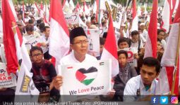 PKS Surabaya Demo di Depan Konjen AS - JPNN.com
