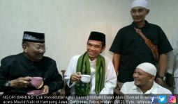 Bangsawan Bali Pasang Badan untuk Ustaz Abdul Somad - JPNN.com