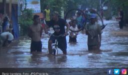 Banjir Bandang Terjang Alasmalang  - JPNN.com