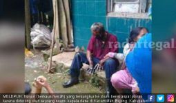 Ya Ampun, Suami Bu Kades Dorong Warga ke Drum Aspal Panas - JPNN.com