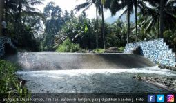 Cerdas! Petani Kombo Manfaatkan Sungai Jadi Sumber Irigasi - JPNN.com