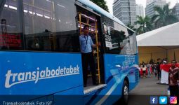 Terhalang Ganjil Genap, Pengendara Diminta Naik Transjakarta - JPNN.com