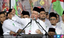 Ketakutan, Najib Razak Mohon Perlindungan Polisi - JPNN.com