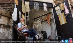 Kisah Pilu Kakek Penjual Taplak Menjaga Jiwa Aleppo - JPNN.com