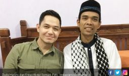 Dude Harlino Semringah Bertemu Ustaz Abdul Somad - JPNN.com