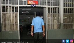 Petugas Lapas Banceuy Menggagalkan Penyelundupan Narkoba - JPNN.com