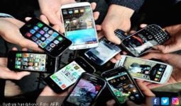 Bekerja Cuma Lewat SMS, Joni Untung Jutaan Per Bulan - JPNN.com