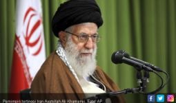 Ancaman Keras Khamenei kepada Warga AS di Irak dan Suriah - JPNN.com