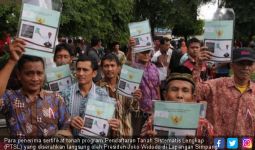 Sertifikat Tanah Gratis dari Jokowi Itu Kini 'Disekolahkan' - JPNN.com