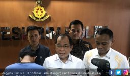 Anggota DPR Akbar Faizal Temui Tersangka Pemfitnahnya - JPNN.com