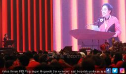 Tangis Megawati dan Seruan untuk Kader di Ultah PDIP - JPNN.com
