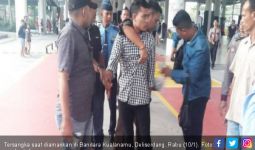 Pembunuh Satu Keluarga Itu Ditangkap di Bandara Kualanamu - JPNN.com