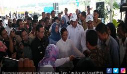 Menteri BUMN Salurkan Kartu Tani di Indramayu - JPNN.com