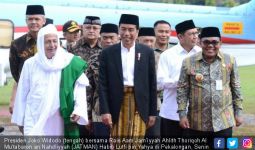 Presiden Jokowi Merasa Happy Bisa Bertemu Pewaris Nabi - JPNN.com