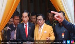 Yakinlah, Jokowi Tak Akan Sakit Kepala Akibat Konflik Hanura - JPNN.com