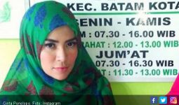Berhijab, Cinta Penelope Batasi Tawaran Manggung   - JPNN.com