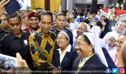 Berkumpul dengan Mahasiswa Katolik, Jokowi Beri Pesan Khusus - JPNN.com