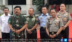 Jokowi Ingatkan TNI-Polri Bisa Jaga Netralitas di Pilkada - JPNN.com