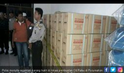 Polisi Ungkap Pembuatan Oli Palsu, 2 Jadi Tersangka - JPNN.com