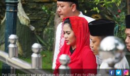 Blusukan di Jatim, Puti Soekarno Ziarah Makam Sunan Ampel - JPNN.com