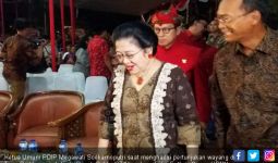 PDIP Gelar Wayangan, Bu Mega Teringat Masa Kecil di Istana - JPNN.com