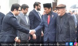 Salju Sambut Jokowi, Presiden Afghanistan Berharap Berkah - JPNN.com