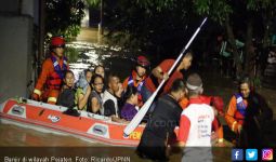 Anies: Jangan Berdebat Terlalu Panjang Dulu Soal Banjir - JPNN.com