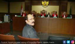 Omongan Fredrich Yunadi Langsung Dipotong Pak Hakim - JPNN.com