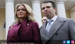 Digugat Cerai, Donald Trump Jr Cuek Liburan Bareng Istri - JPNN.com